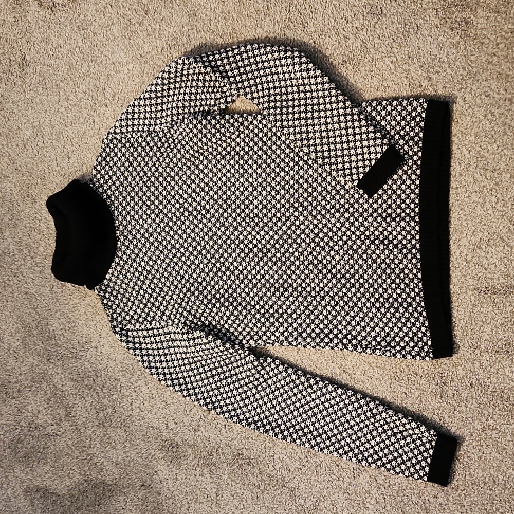 Turtle neck Sweater
